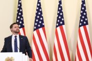 Trumpův svět (394. den): Vance je zpět a znovu útočí na Evropu. Musí se prý přizpůsobit USA