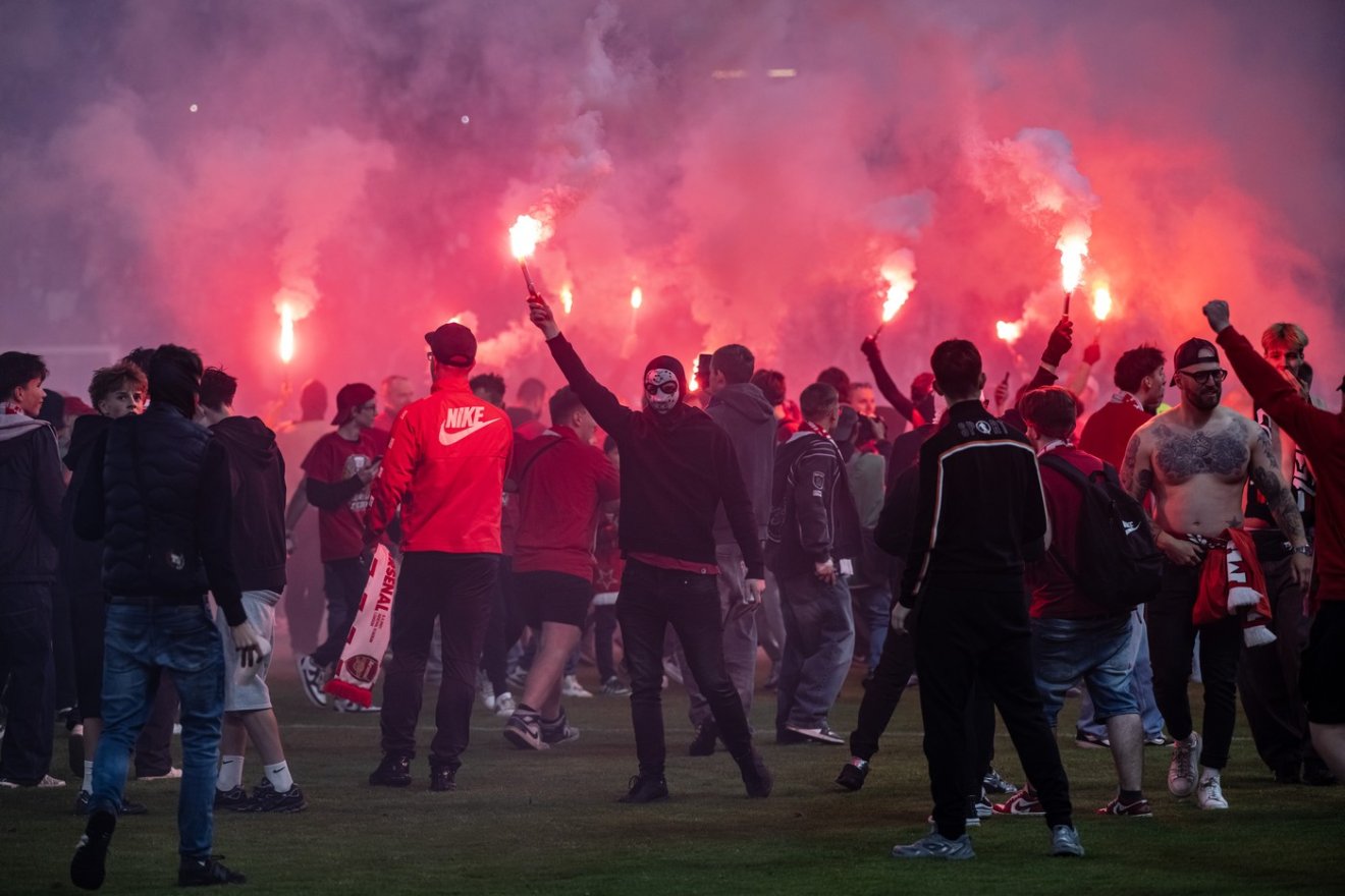 Kontumační výhra Sparty a rekordní pokuta pro Slavii: za nedohrané derby padly tvrdé tresty