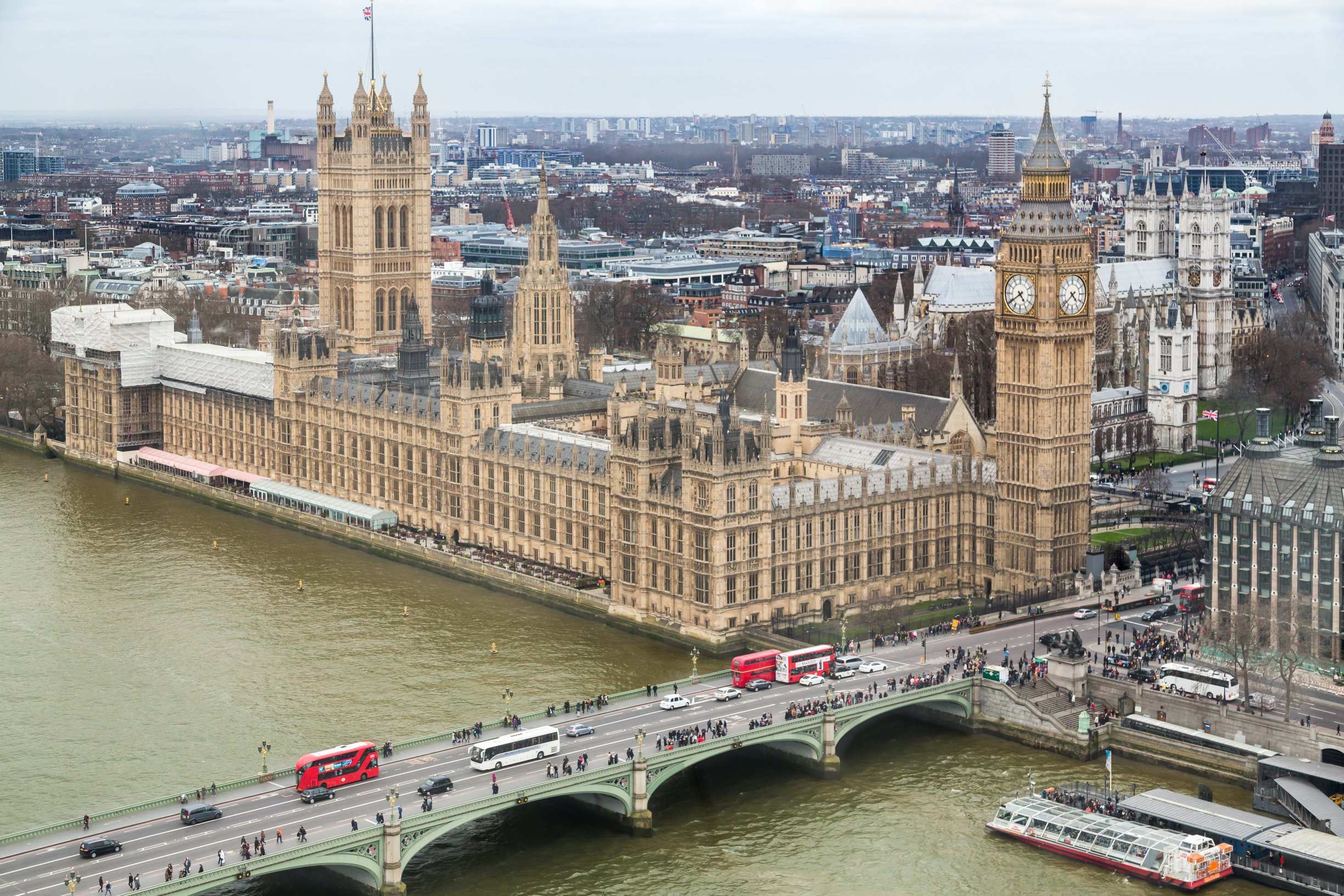 Britská vláda navrhuje zakázat sociální sítě dětem, některé funkce budou přístupné až od osmnácti let