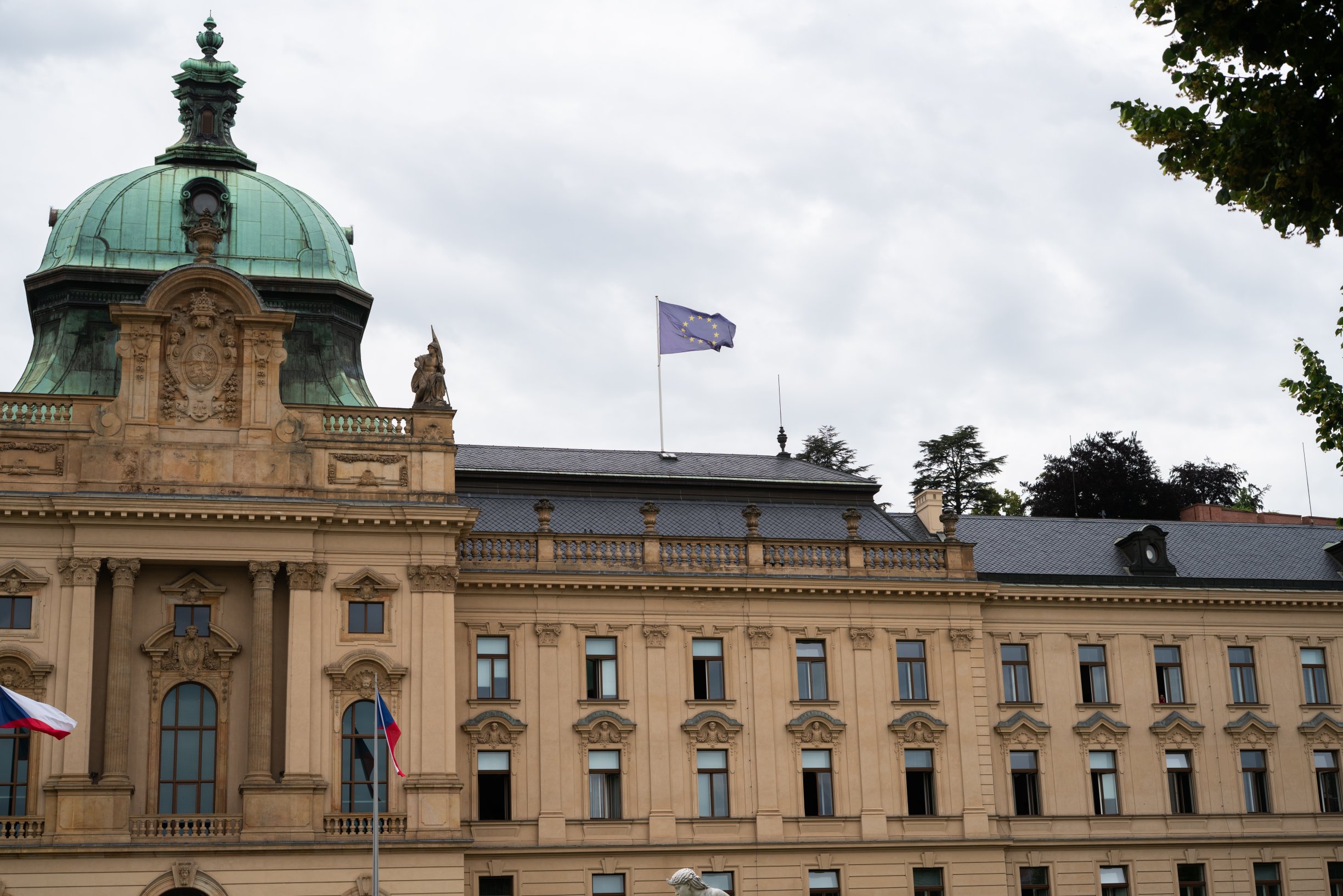 Jak si vláda poradí s odchodem expertů na lidská práva? Ve hře je několik scénářů