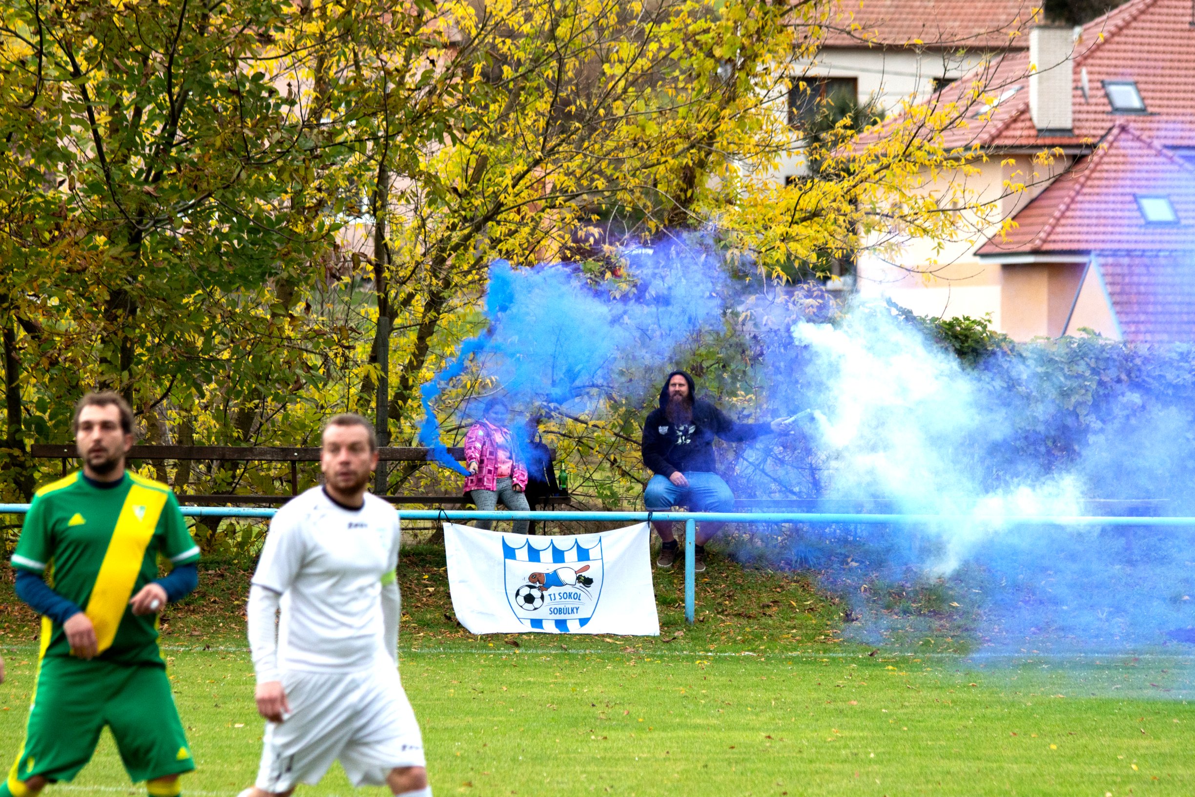 Fotbaloví srdcaři: Dýmovnice, 6:0, slivovice. Šéf klubu z Hodonínska pomáhá tmelit vesnici