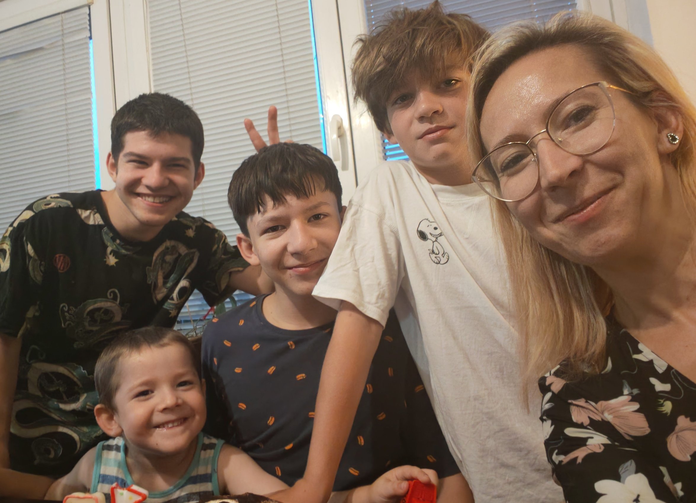 S puberťákem jsem uzavřela smlouvu, ostatní potřebují rutinu, říká máma čtyř chlapců o letních prázdninách