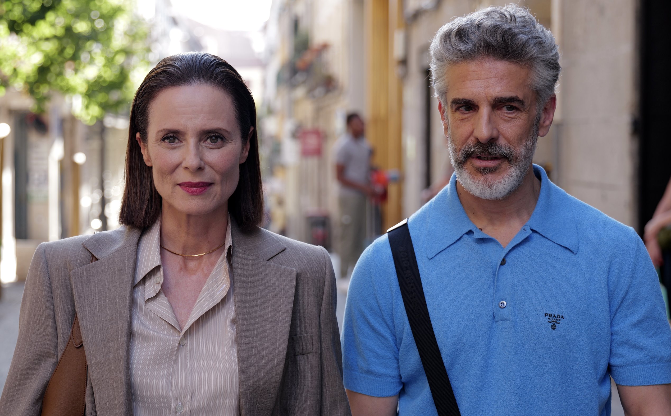 Jak se nestát upírem, který vysává traumata svých blízkých? Almodóvar natočil film o tvůrčí krizi