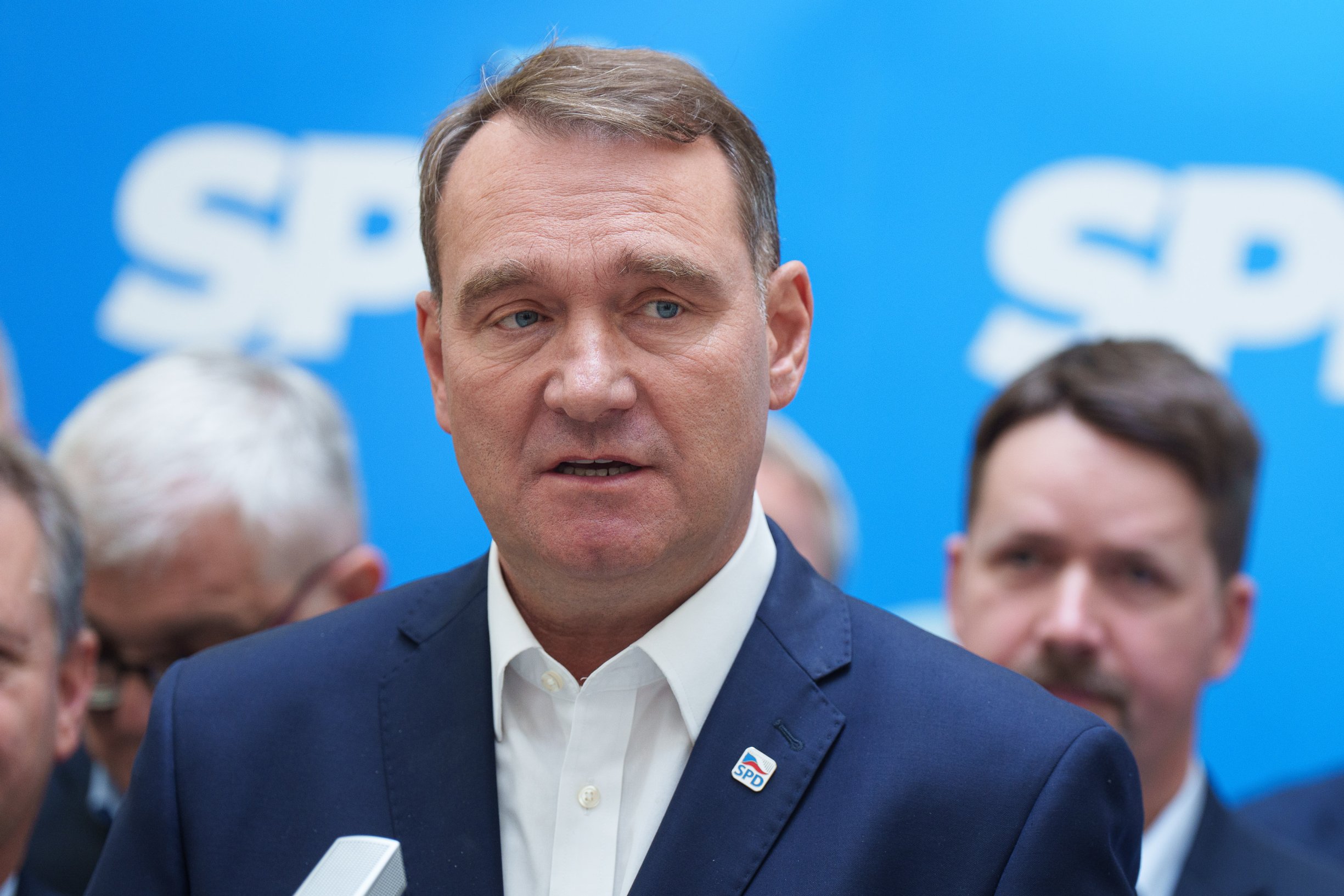 Ohrožuje neúspěch SPD Okamurovu pozici? „Budeme se s členy bavit úplně o všem,“ říká místopředseda Fiala
