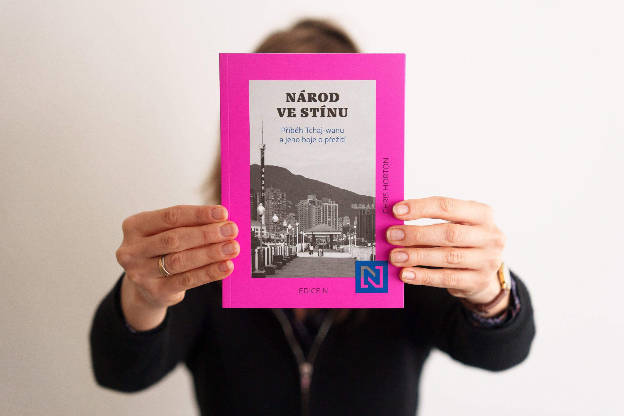 Národ ve stínu. Příběh Tchaj-wanu a jeho boje o přežití