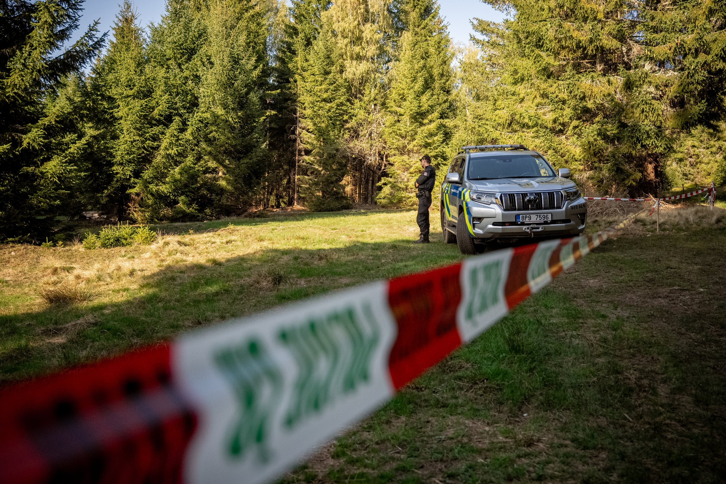 Lidi sem normálně chodí na houby. Reportáž ze Šumavy, kde podle ministra Červeného hrozí přírodní katastrofa