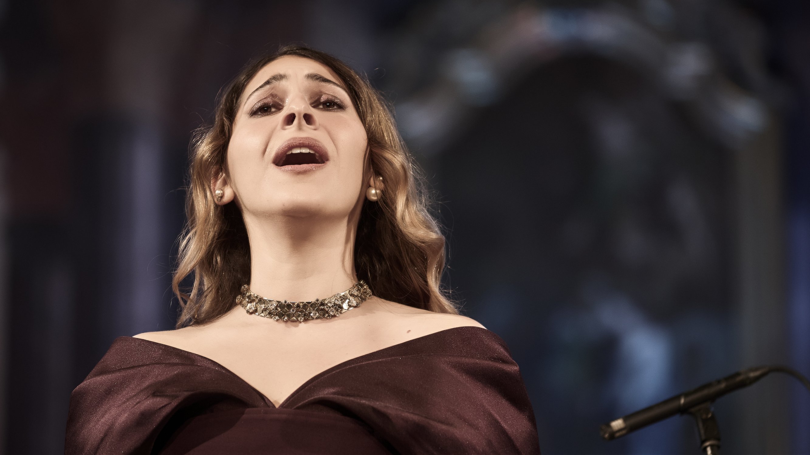 Bella Adamova, barokní lesk i hudba v žáru sklářské hutě. Lípa Musica vstupuje do druhé poloviny