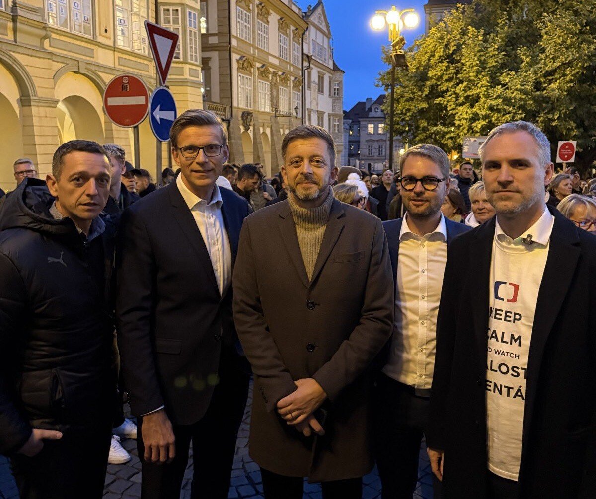 „Prasárna. Rozpoutal válku a zalezl. Bojí se,“ tepe opozice Babiše za změnu financování médií