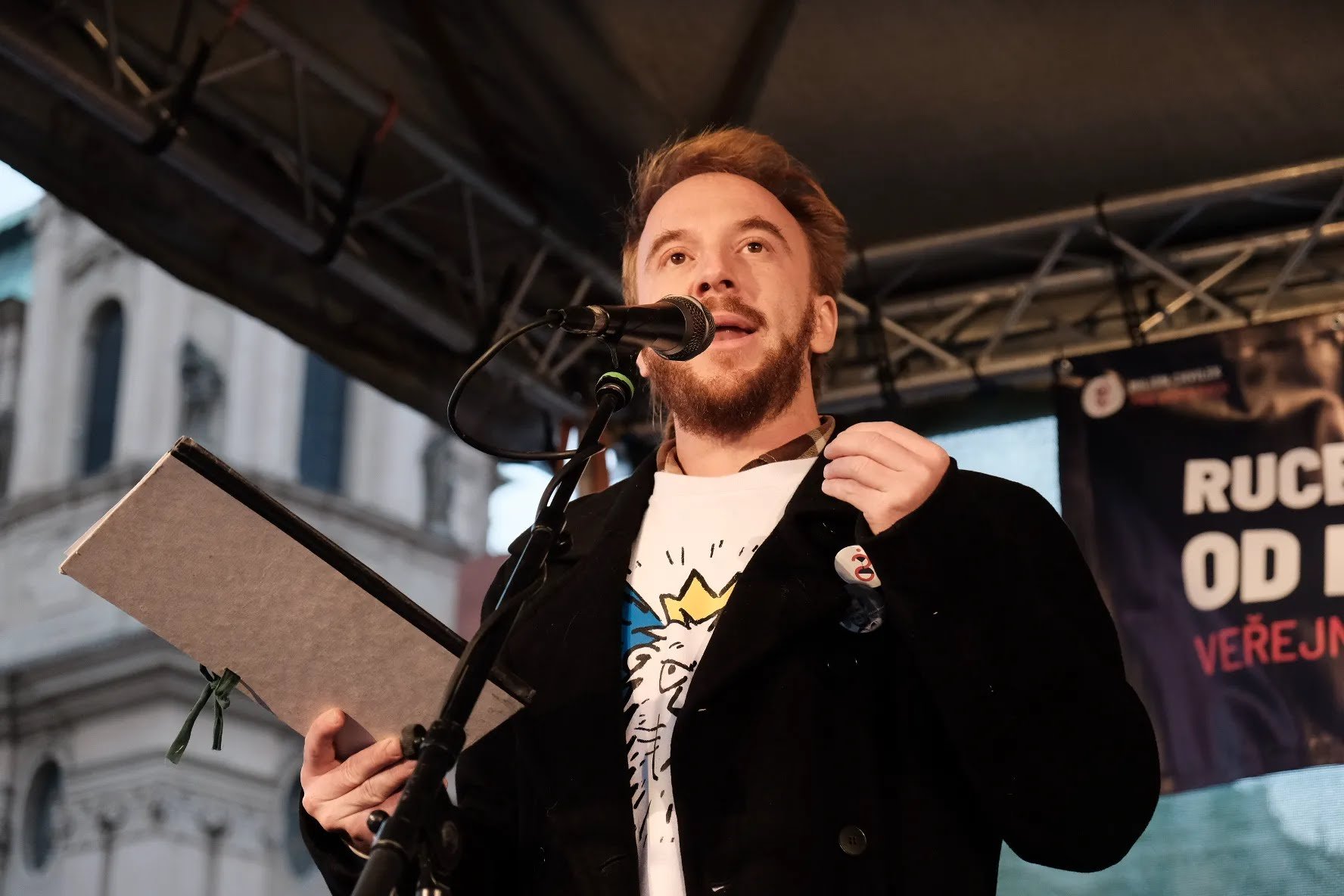 Mikuláš Minář znovu zaplnil náměstí. Foto: Marie Dámková, Deník N